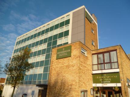 The Golden Acorn Wetherspoon Glenrothes Exterior foto