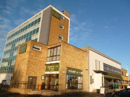 The Golden Acorn Wetherspoon Glenrothes Exterior foto