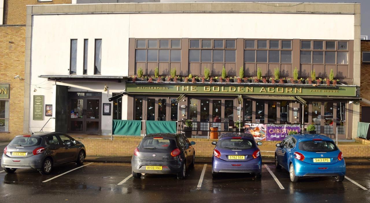 The Golden Acorn Wetherspoon Glenrothes Exterior foto